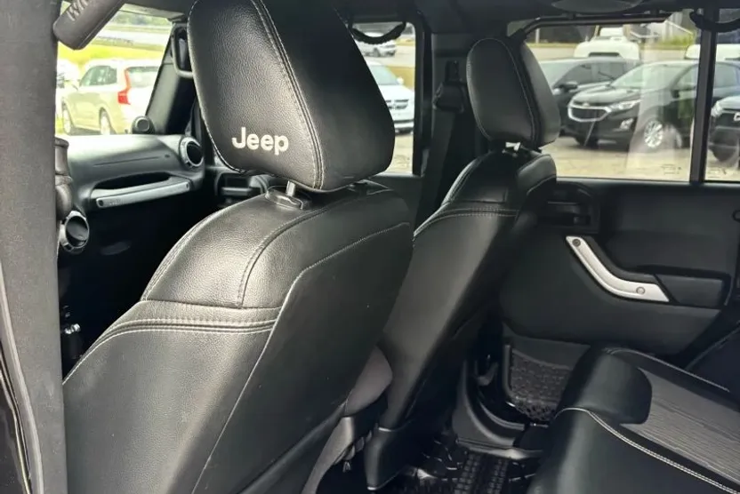 2014 Jeep Wrangler Unlimited Freedom Sport photo 1