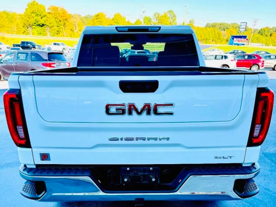 2024 Gmc Sierra 1500 SLT photo 1