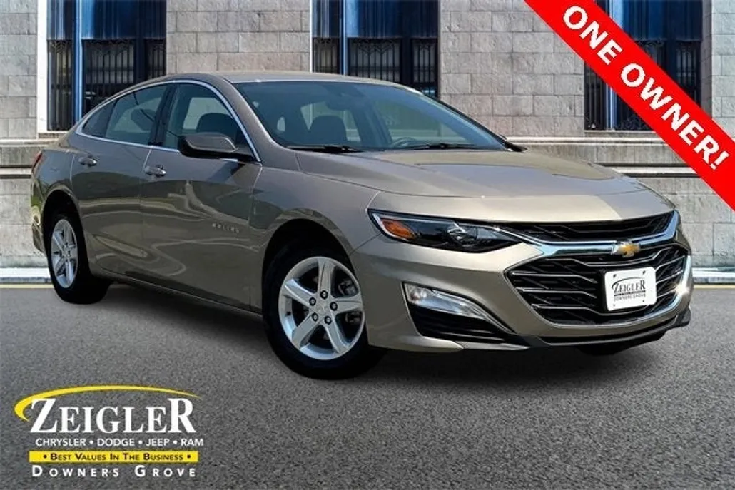 2023 Chevrolet Malibu LS photo 1
