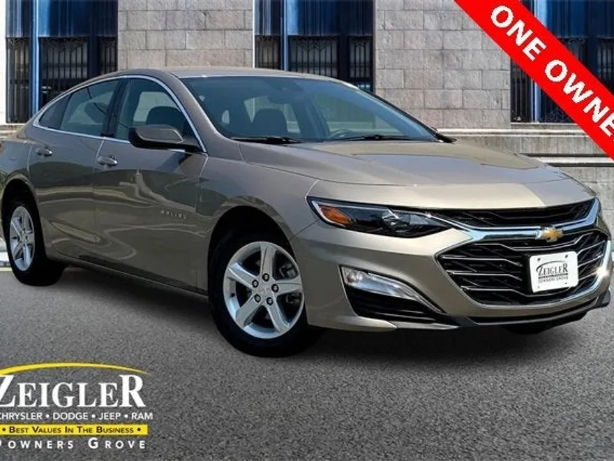 2023 Chevrolet Malibu LS photo 1