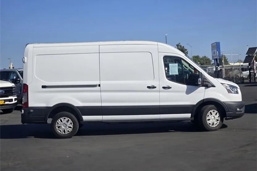2022 Ford Transit photo 1