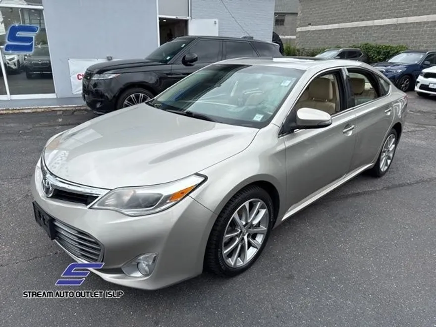 2014 Toyota Avalon XLE Touring photo 1