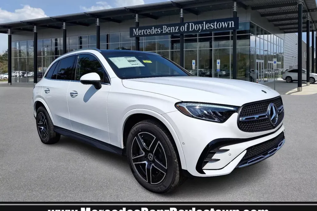 2025 Mercedes Benz GLC 300 4MATIC photo 1