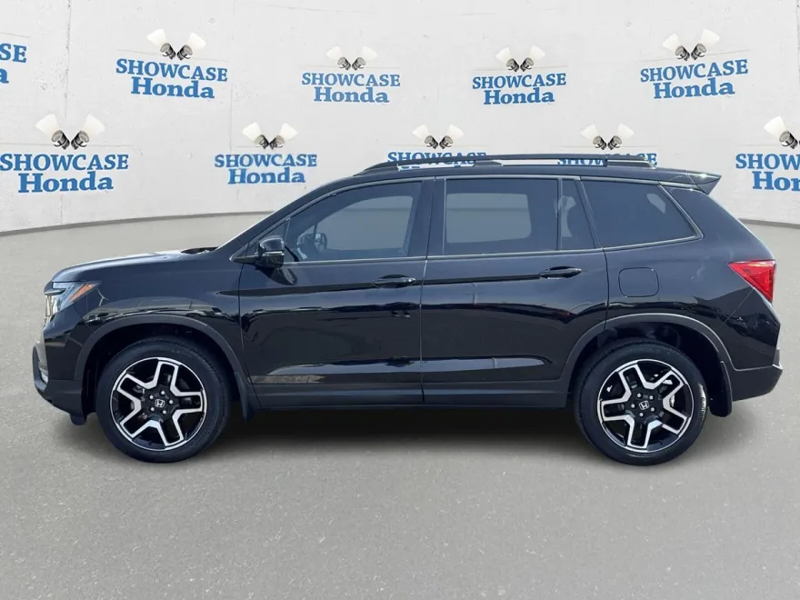 2023 Honda Passport Elite photo 1