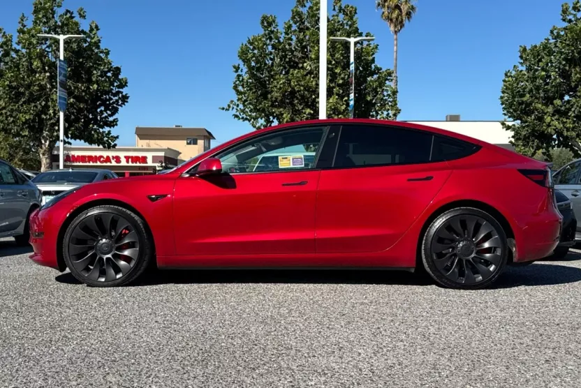 2022 Tesla Model 3 Performance photo 1