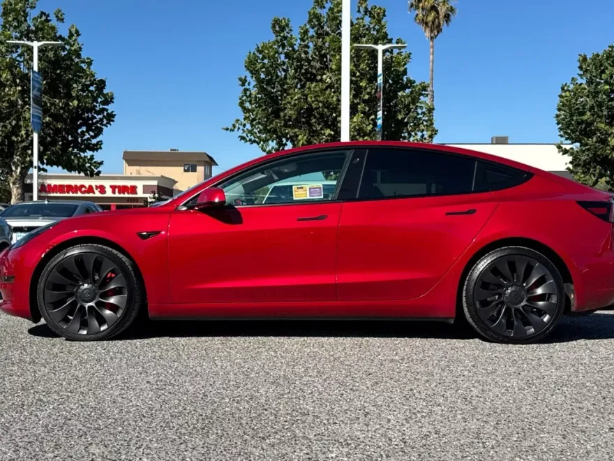 2022 Tesla Model 3 Performance photo 1
