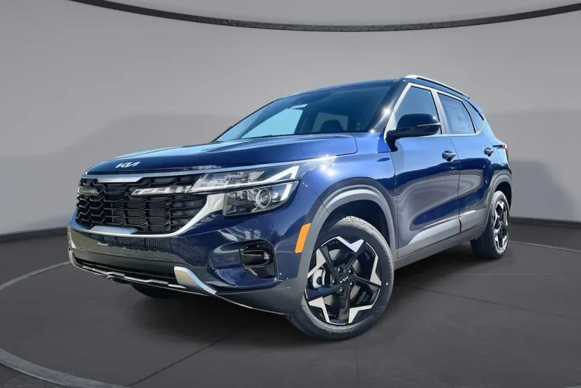 2025 Kia Seltos EX photo 1