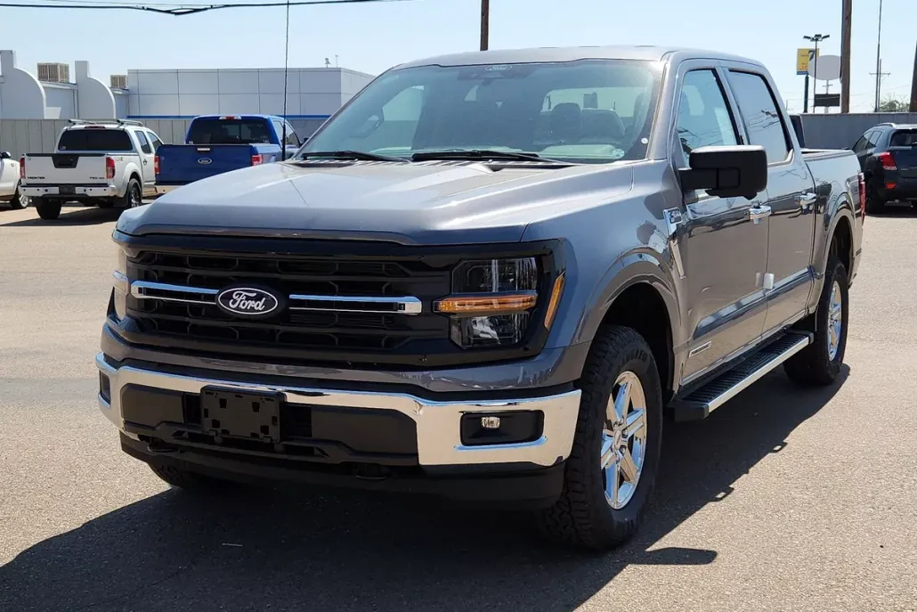 2024 Ford F-150 XLT photo 1