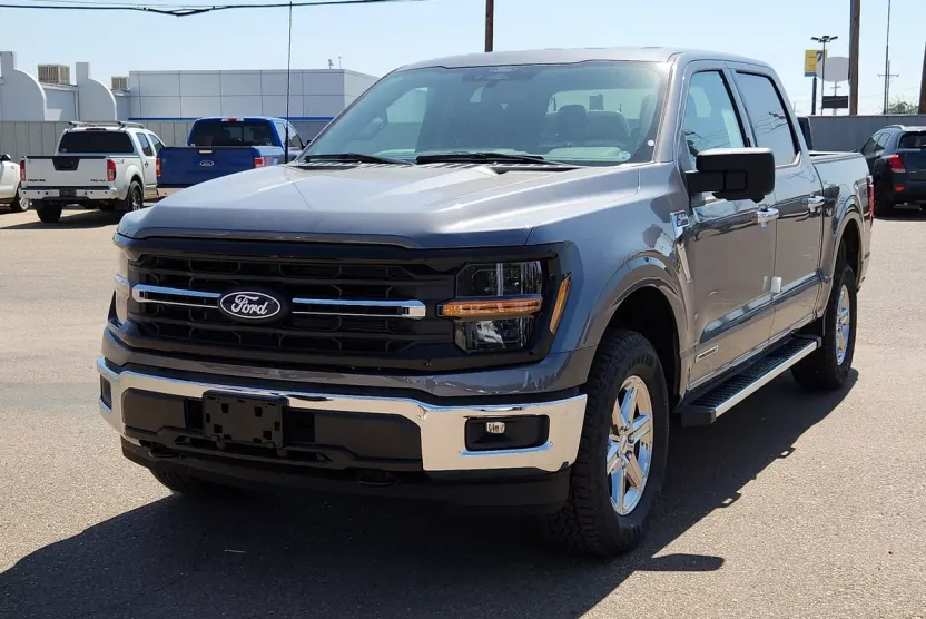 2024 Ford F-150 XLT photo 1