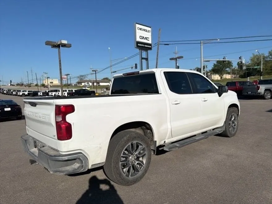 2024 Chevrolet Silverado 1500 LT photo 1