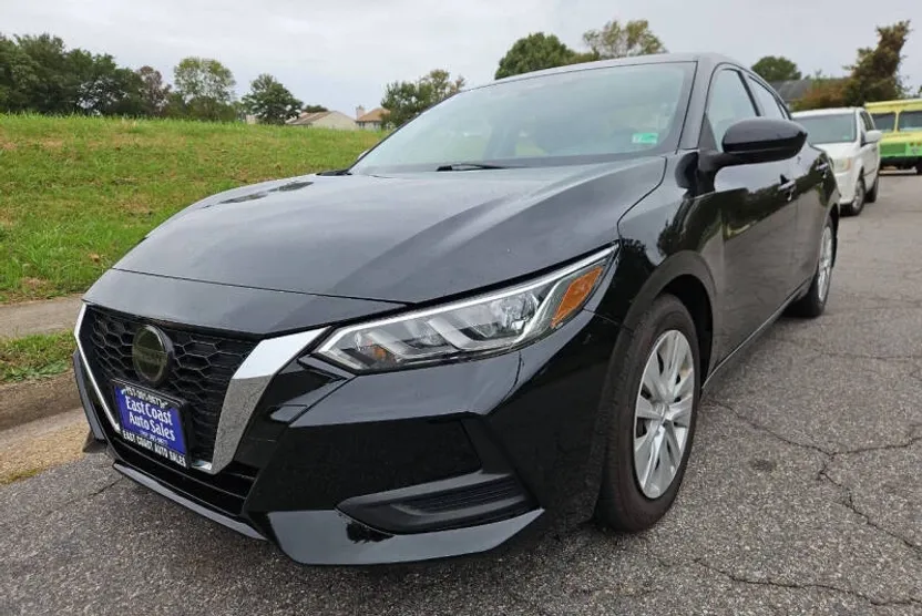 2021 Nissan Sentra S photo 1