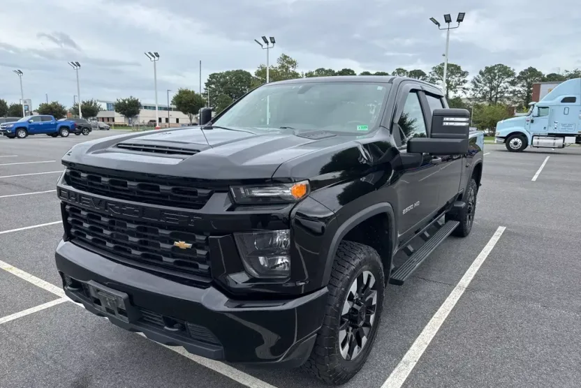 2020 Chevrolet Silverado 2500HD Custom photo 1