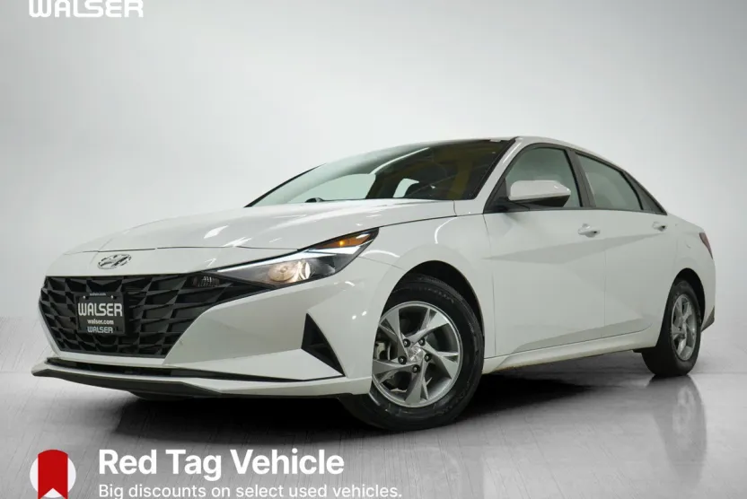 2023 Hyundai Elantra SE photo 1
