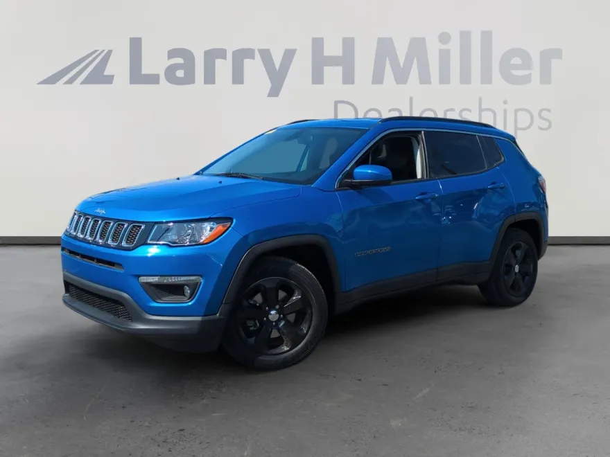 2019 Jeep Compass Latitude photo 1