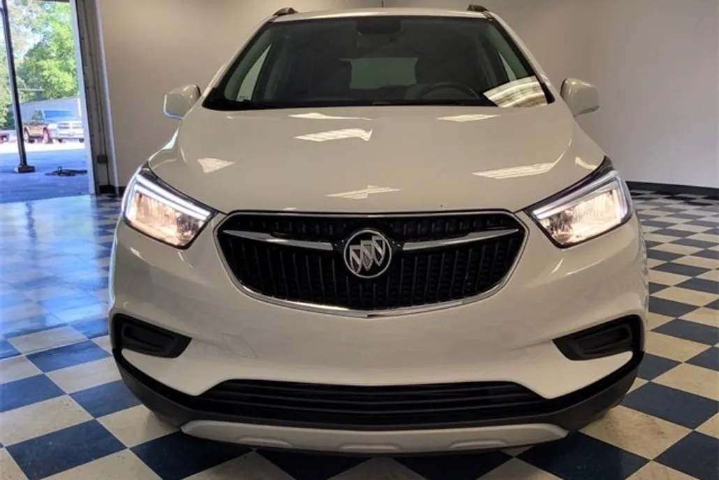 2022 Buick Encore Preferred photo 1