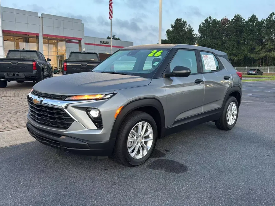2026 Chevrolet Trailblazer LS photo 1