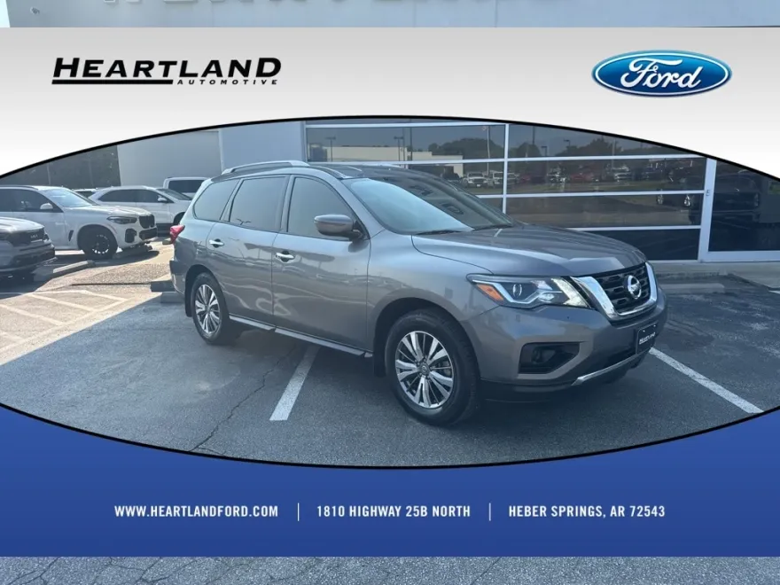 2020 Nissan Pathfinder S photo 1