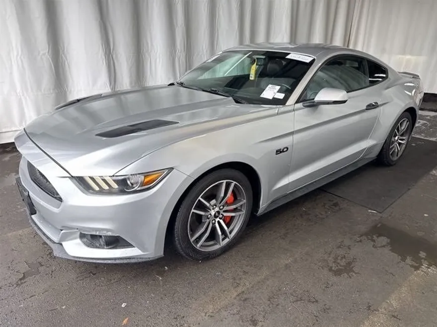 2016 Ford Mustang GT photo 1