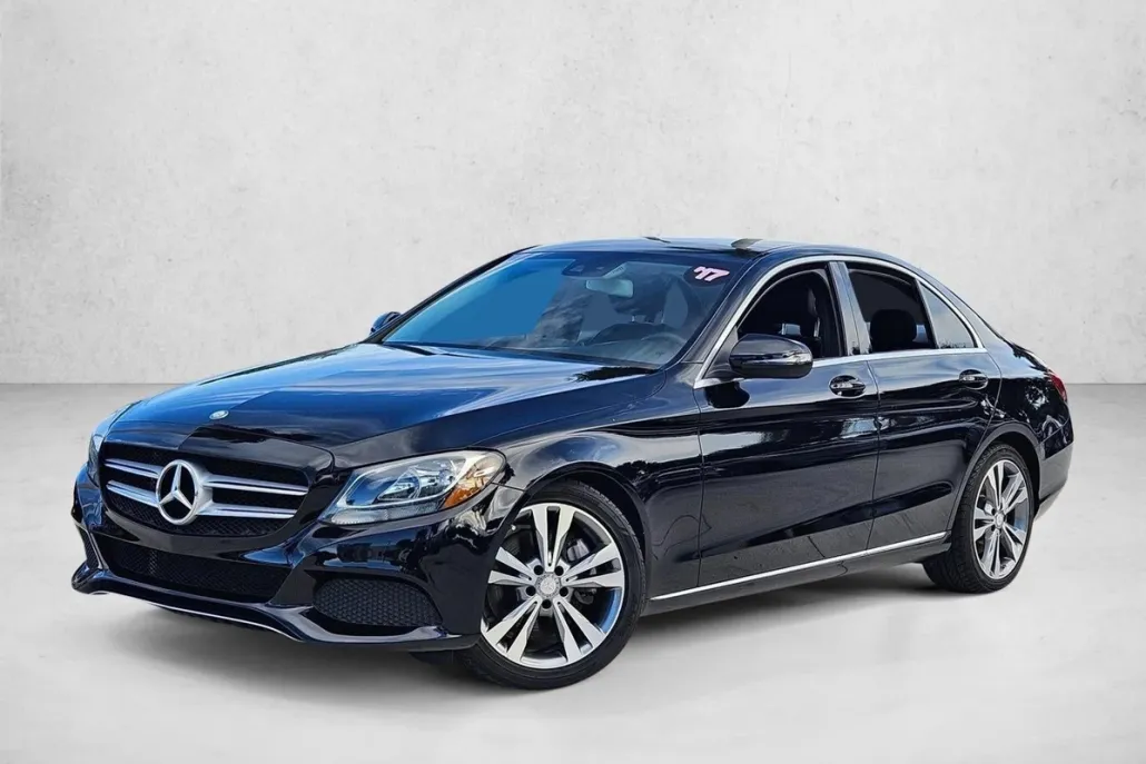 2017 Mercedes Benz C 300 Sedan photo 1