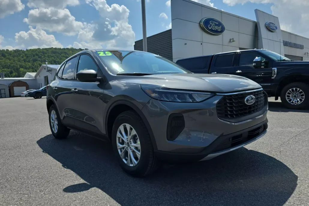 2025 Ford Escape Active photo 1
