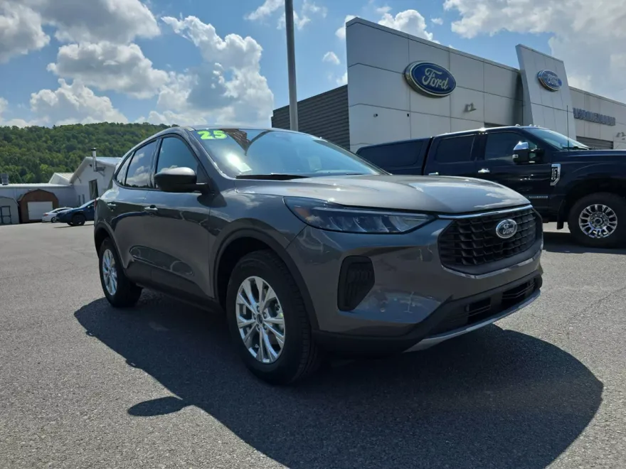 2025 Ford Escape Active photo 1