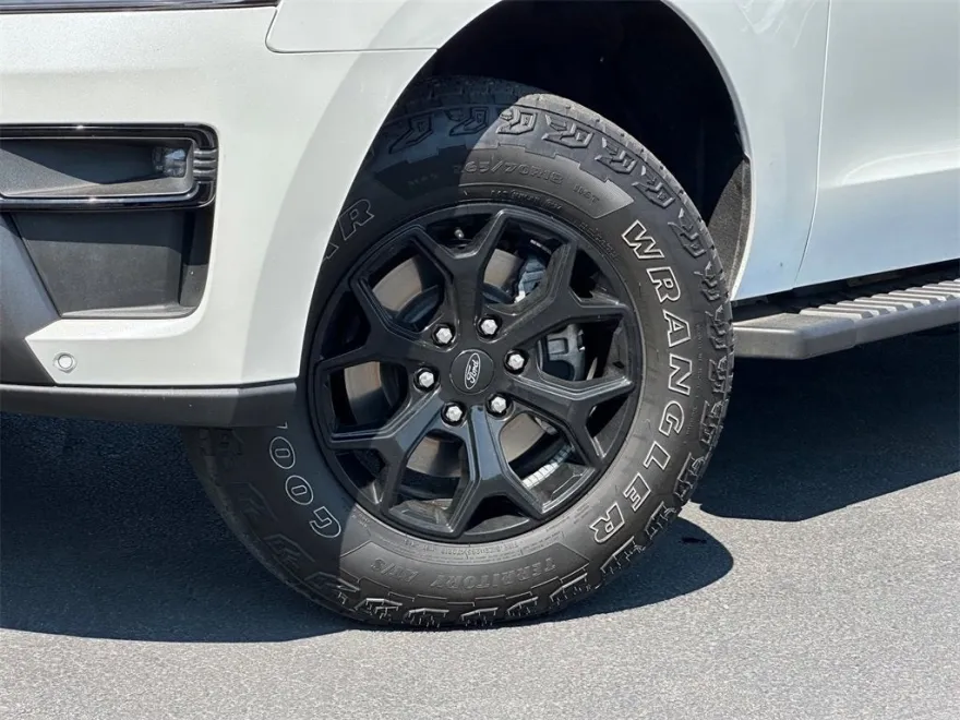 2024 Ford Expedition Timberline photo 1