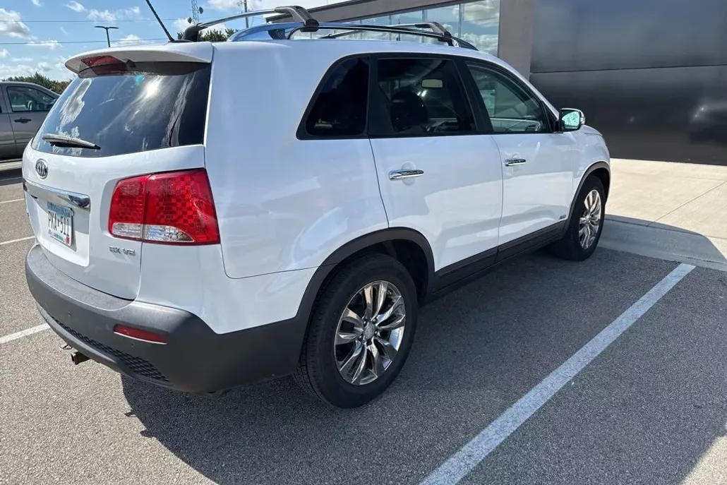2011 Kia Sorento EX photo 1