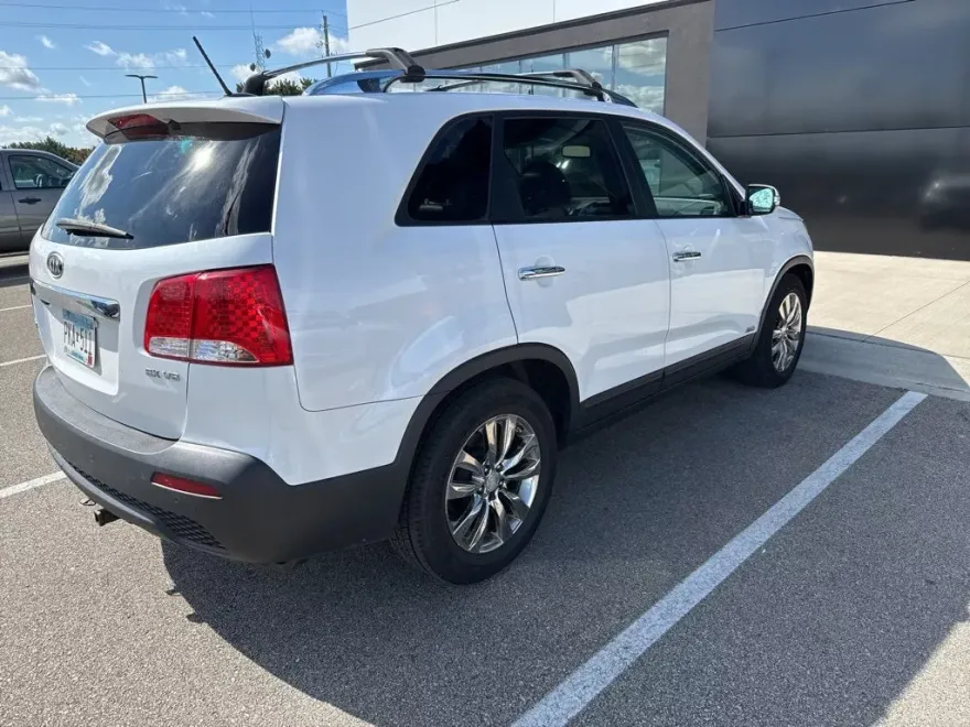 2011 Kia Sorento EX photo 1