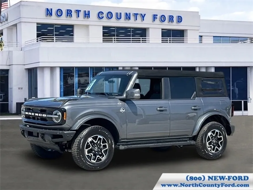 2024 Ford Bronco Outer Banks photo 1
