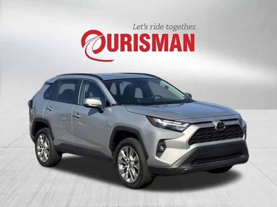 2025 Toyota RAV4 XLE Premium photo 1