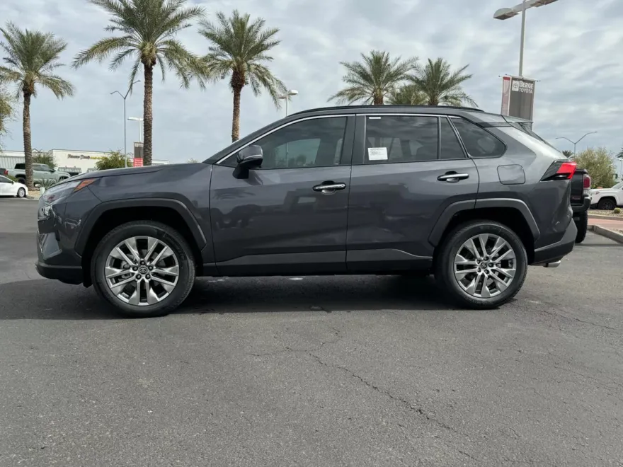 2025 Toyota RAV4 Limited photo 1