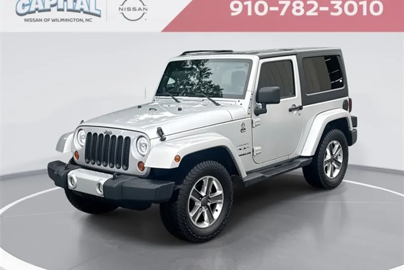 2011 Jeep Wrangler Sahara photo 1