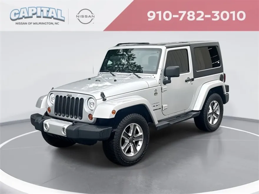 2011 Jeep Wrangler Sahara photo 1
