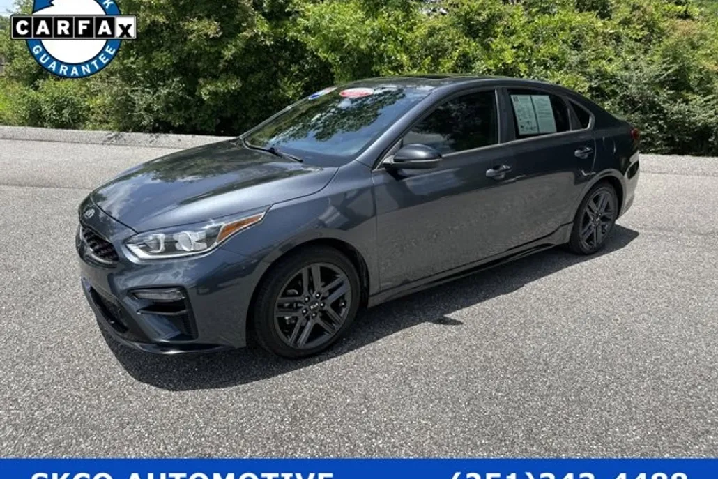 2021 Kia Forte GT-Line photo 1