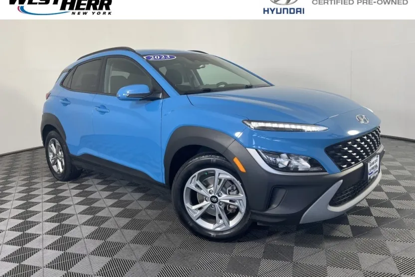 2023 Hyundai Kona SEL photo 1