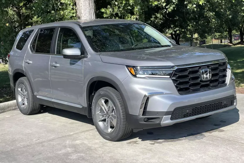 2025 Honda Pilot EX-L photo 1