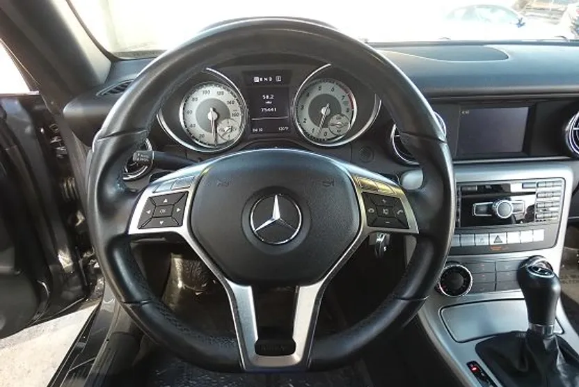 2012 Mercedes Benz SLK 350 photo 1