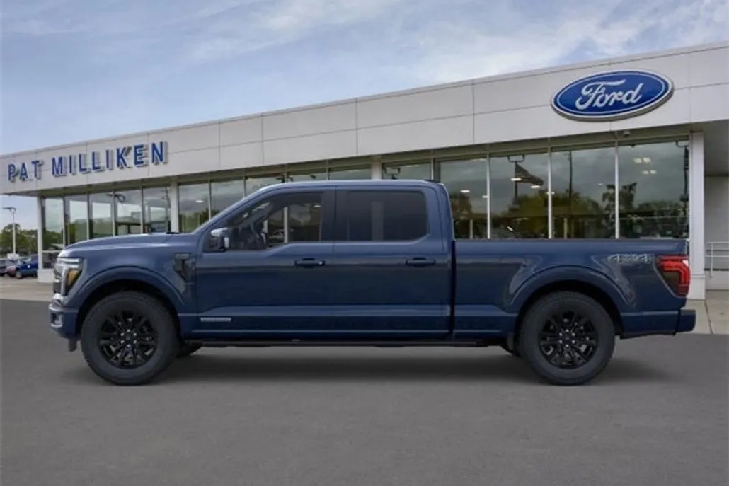 2025 Ford F-150 Platinum photo 1