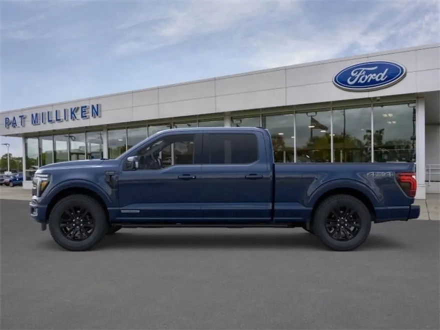 2025 Ford F-150 Platinum photo 1
