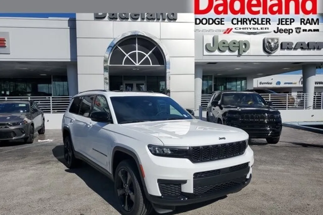 2025 Jeep Grand Cherokee Altitude X photo 1
