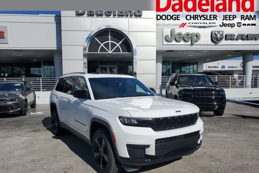 2025 Jeep Grand Cherokee Altitude X photo 1