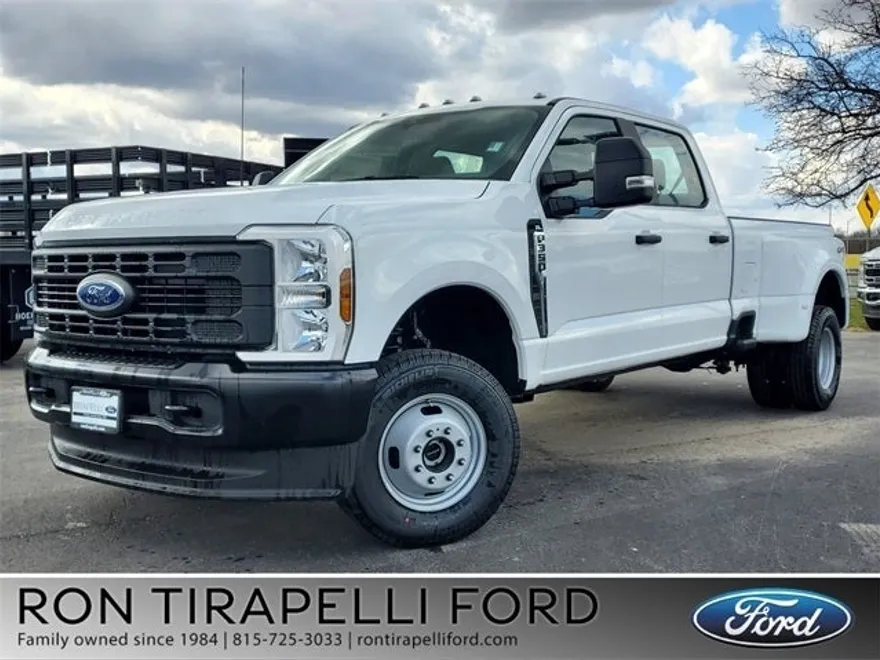 2025 Ford F-350 photo 1