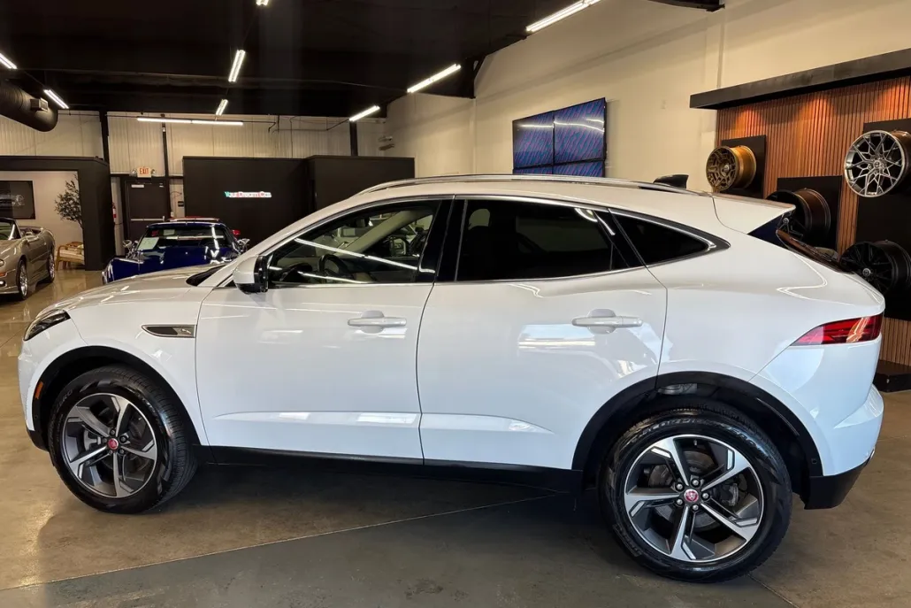 2021 Jaguar E-PACE P250 SE photo 1