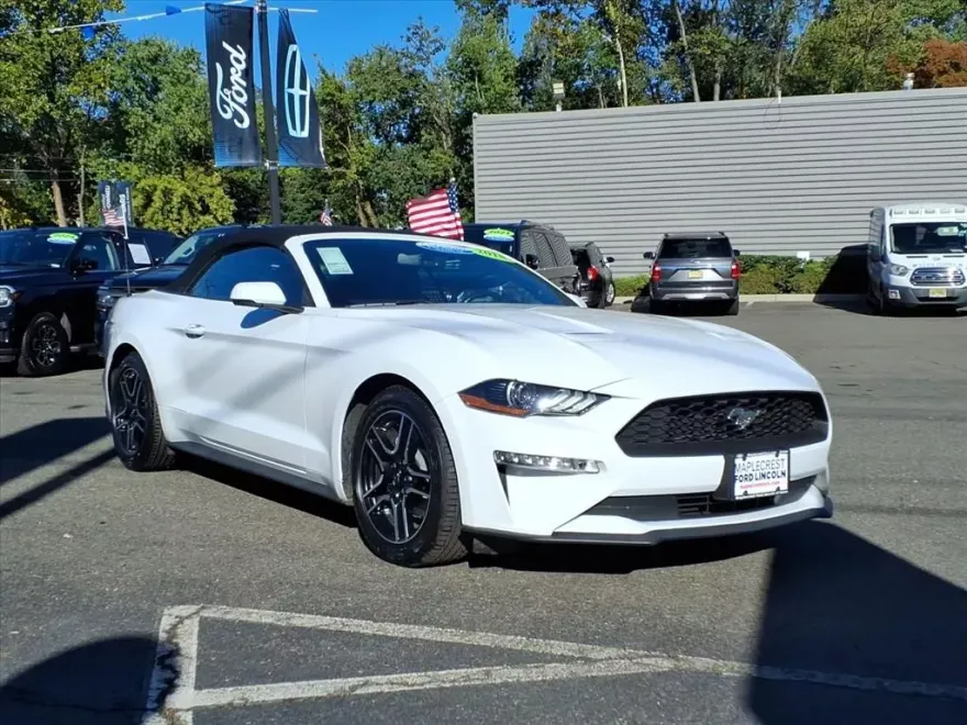 2018 Ford Mustang EcoBoost Premium Convertible photo 1