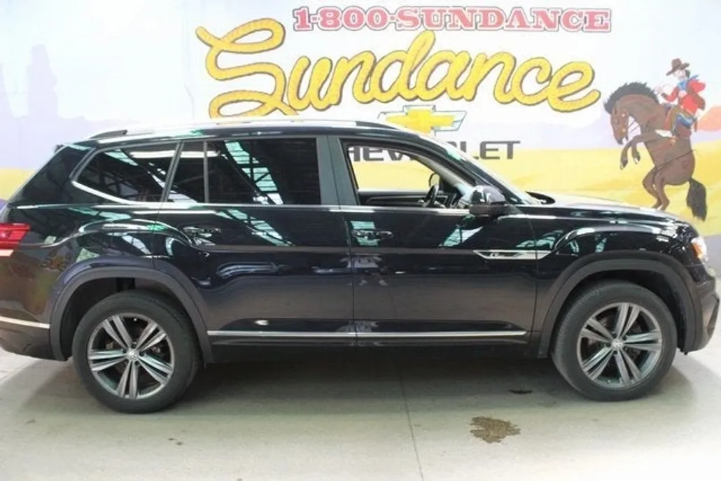 2019 Volkswagen Atlas V6 SEL R-Line photo 1