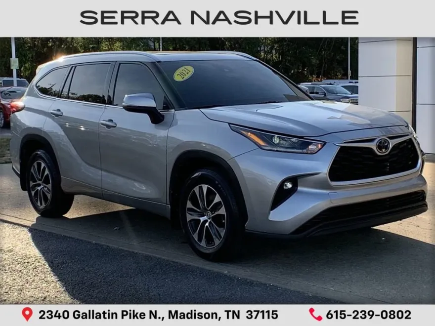 2021 Toyota Highlander XLE photo 1