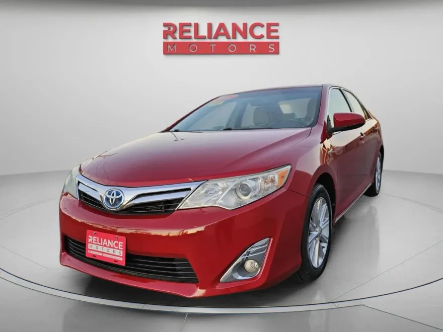2012 Toyota Camry XLE Hybrid photo 1