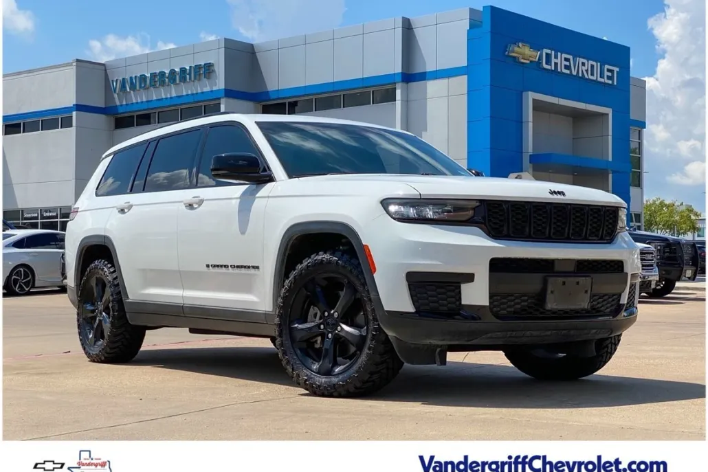 2023 Jeep Grand Cherokee Altitude photo 1
