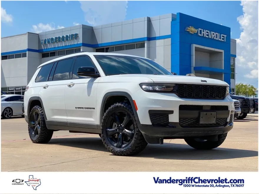 2023 Jeep Grand Cherokee Altitude photo 1