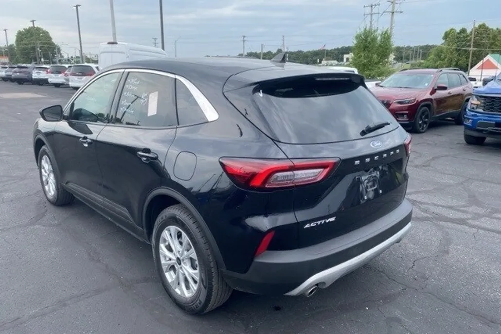 2024 Ford Escape Active photo 1